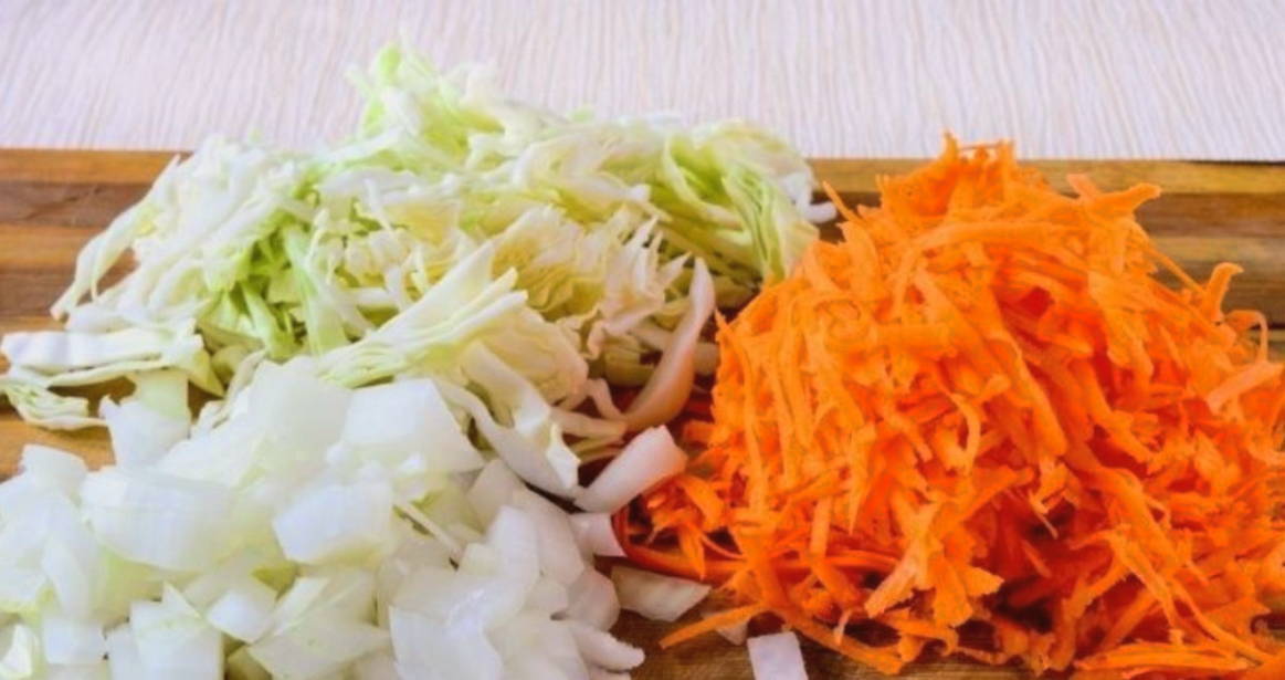 Перцы, фаршированные овощами без мяса