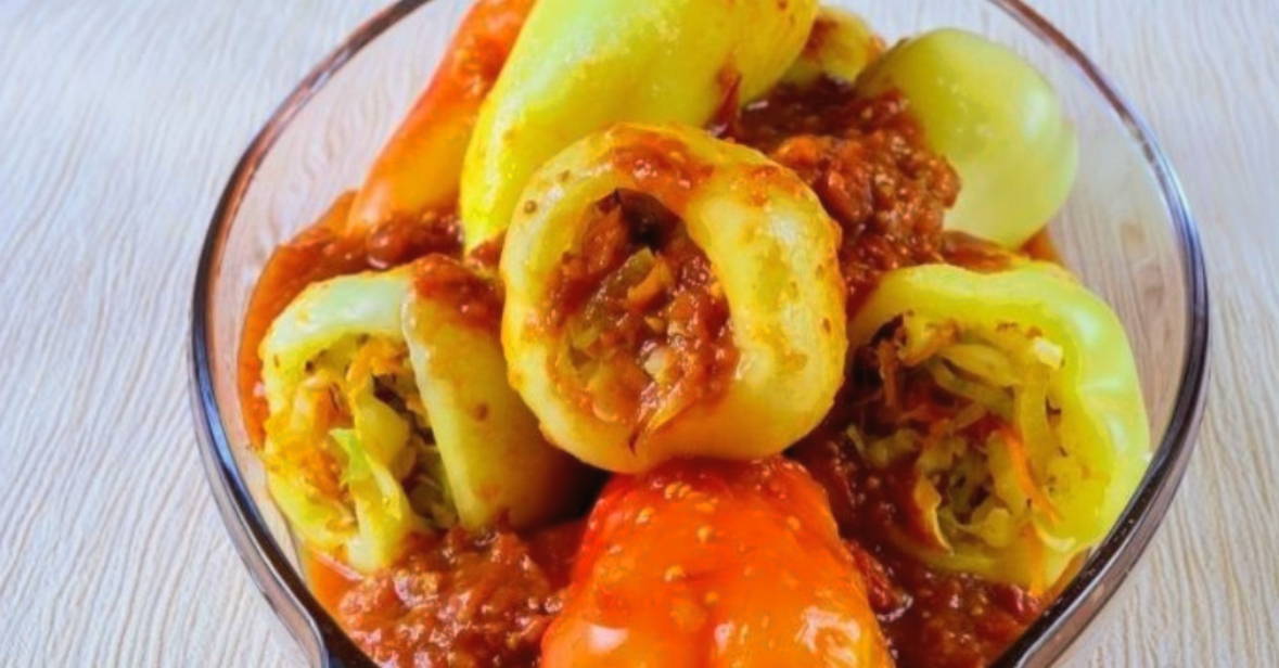 Перцы, фаршированные овощами без мяса
