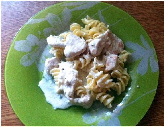 Макароны по-флотски в сливочном соусе