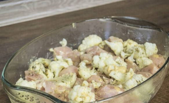 Цветная капуста с курицей в духовке Цветная капуста с курицей в духовке