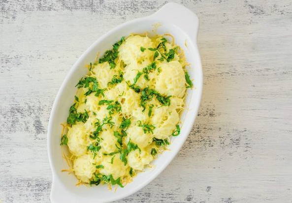 Цветная капуста со сметаной, сыром и яйцом в духовке Цветная капуста со сметаной, сыром и яйцом в духовке