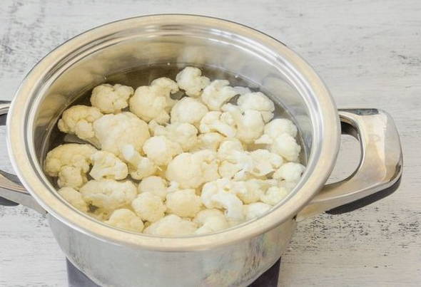 Цветная капуста со сметаной, сыром и яйцом в духовке Цветная капуста со сметаной, сыром и яйцом в духовке