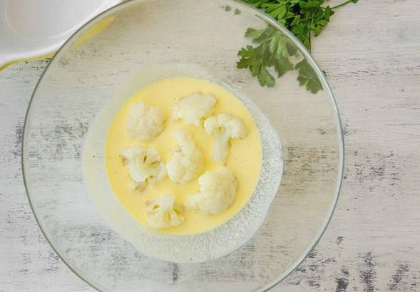 Цветная капуста со сметаной, сыром и яйцом в духовке Цветная капуста со сметаной, сыром и яйцом в духовке