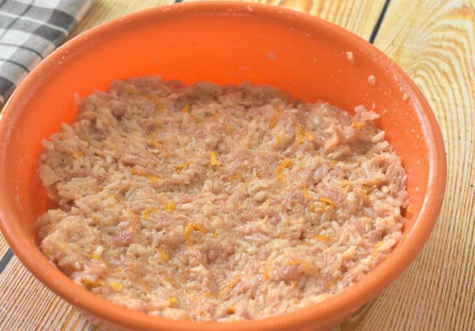 Фаршированные перцы с фаршем, рисом и томатной пастой рецепт в кастрюле