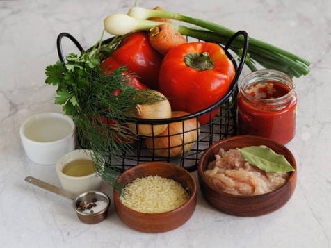 Фаршированные перцы с фаршем и рисом в кастрюле Фаршированные перцы с фаршем и рисом в кастрюле