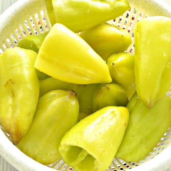 Болгарский перец, фаршированный капустой и морковью
