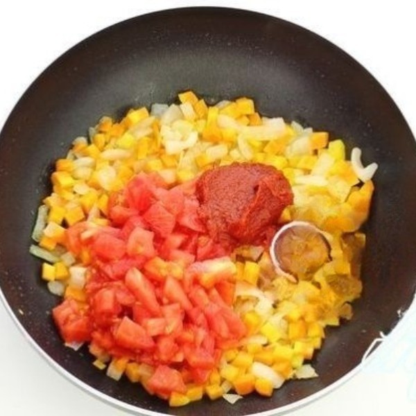 Перец, фаршированный овощами Перец, фаршированный овощами