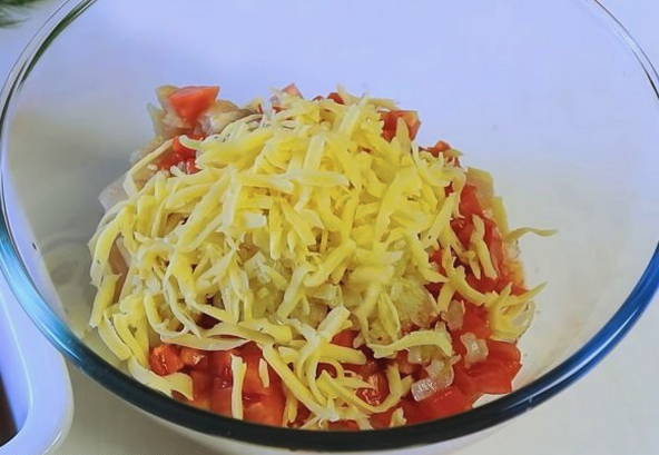 Фаршированные перцы с курицей половинками в духовке Фаршированные перцы с курицей половинками в духовке