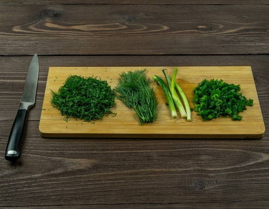 Фаршированный перец половинками с куриной грудкой и сыром в духовке Фаршированный перец половинками с куриной грудкой и сыром в духовке