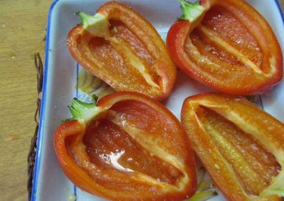 Перец, фаршированный грибами