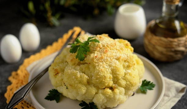 Запеченная цветная капуста целиком в духовке