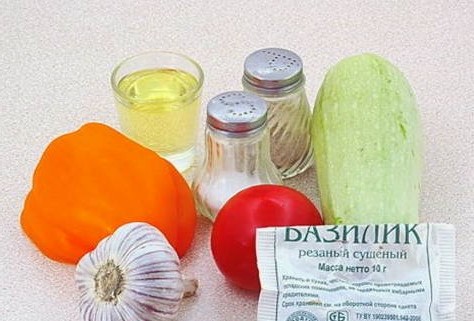 Теплый салат из кабачков Теплый салат из кабачков
