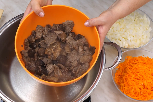 Грибная икра с помидорами и чесноком Грибная икра с помидорами и чесноком