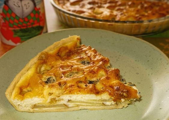 Открытый пирог с грушей Открытый пирог с грушей