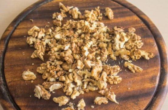Салат с грушей и куриной грудкой