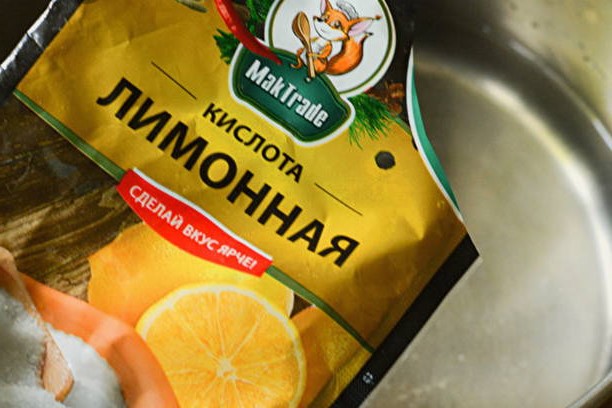 Слива с косточками в сиропе на зиму Слива с косточками в сиропе на зиму