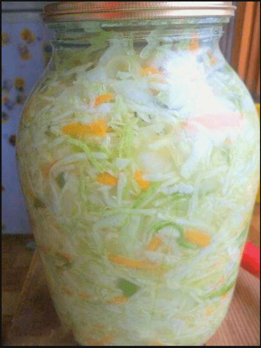 Салат из капусты с болгарским перцем, морковью и луком без стерилизации на зиму