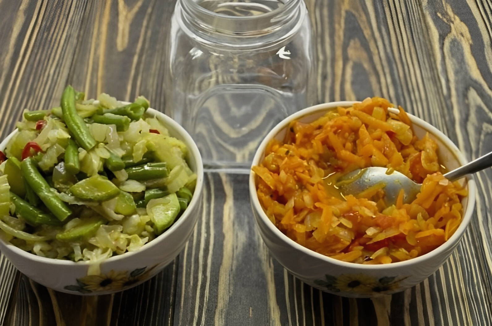 Слоёный салат из овощей на зиму