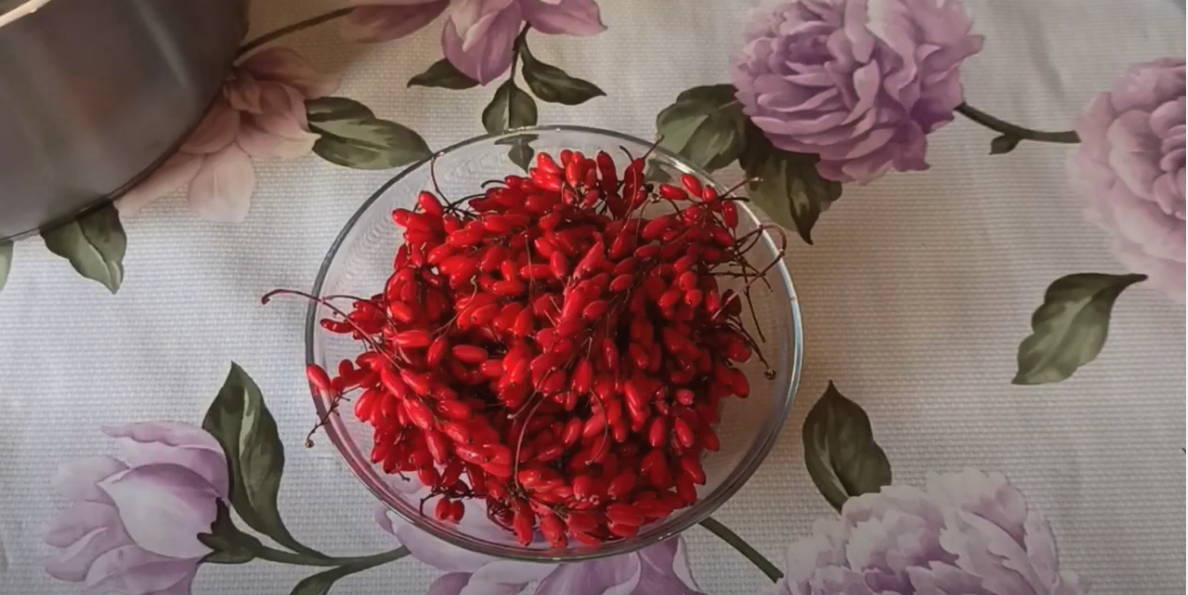 Компот из барбариса на зиму Компот из барбариса на зиму