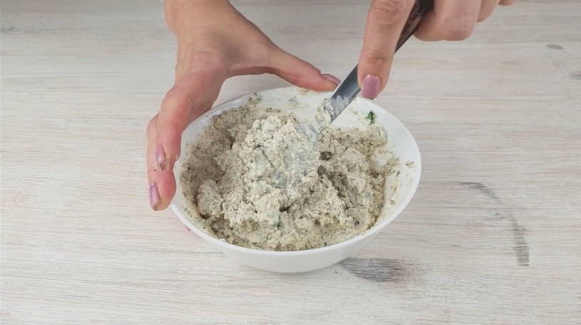 Рулетики из баклажанов с творожным сыром, грецкими орехами и чесноком