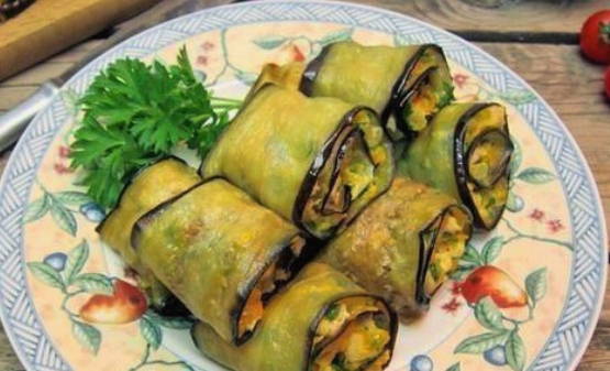 Рулетики из баклажанов с курицей