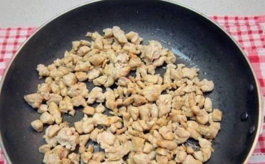 Рулетики из баклажанов с курицей Рулетики из баклажанов с курицей