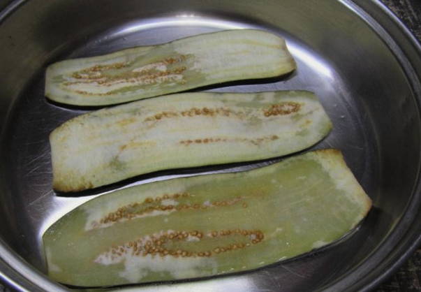 Рулетики из баклажанов с грибами