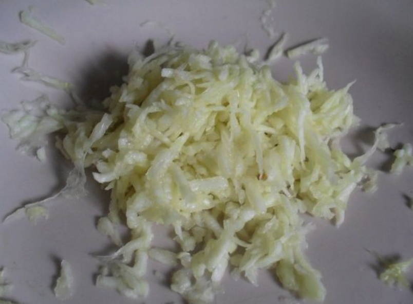 Рулетики из баклажанов с сыром и чесноком