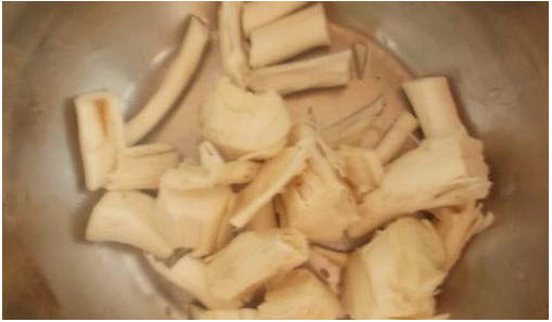 Горлодер из помидор с чесноком на зиму с кипячением