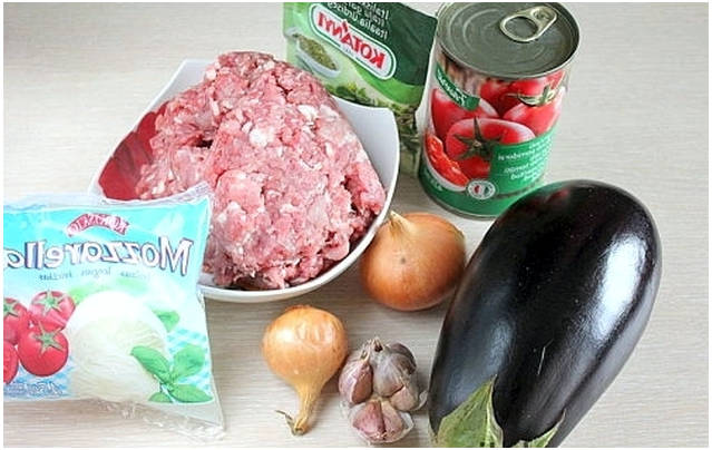 Рулетики из баклажанов с фаршем