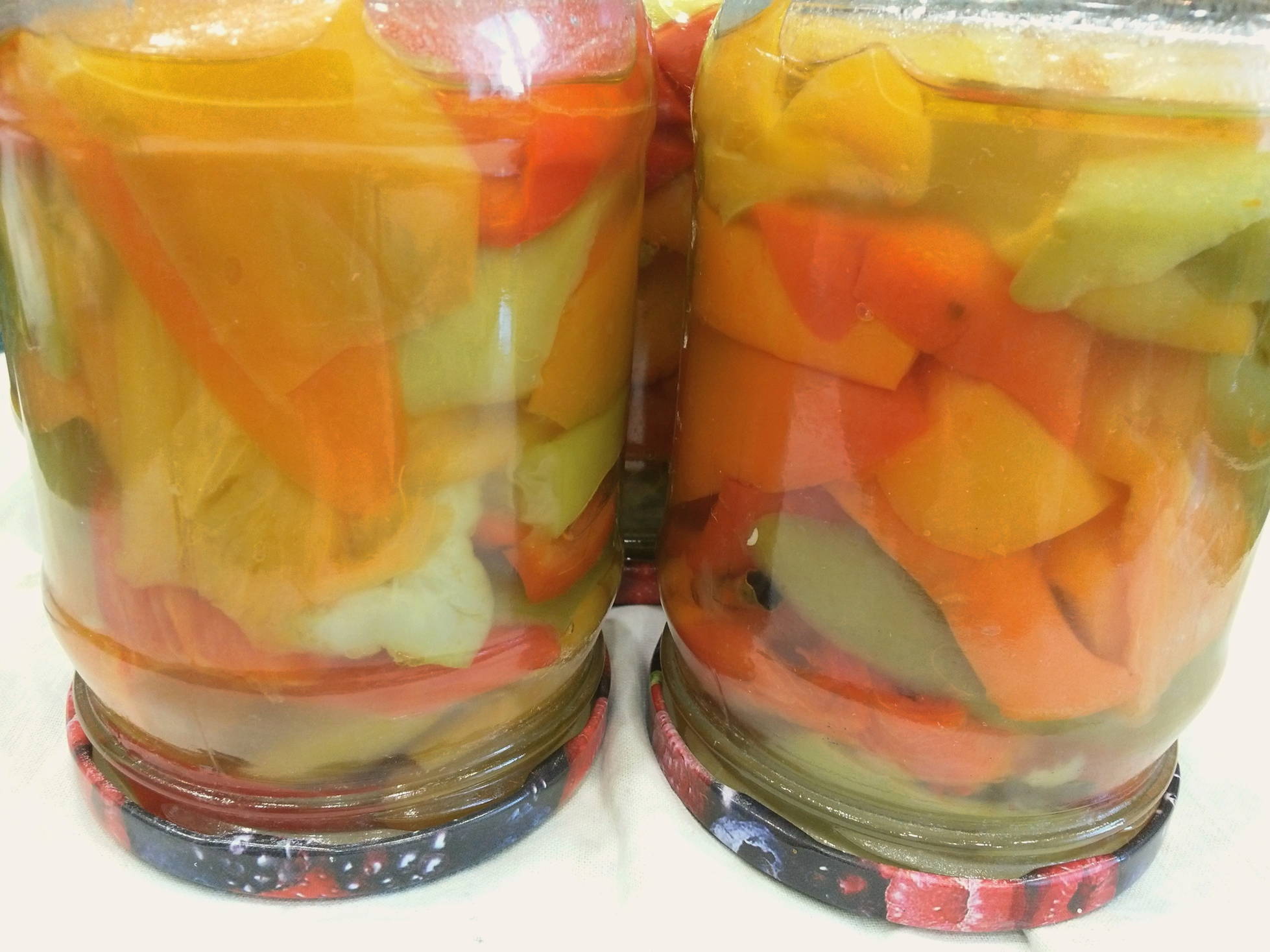 Болгарский перец в маринаде с маслом на зиму