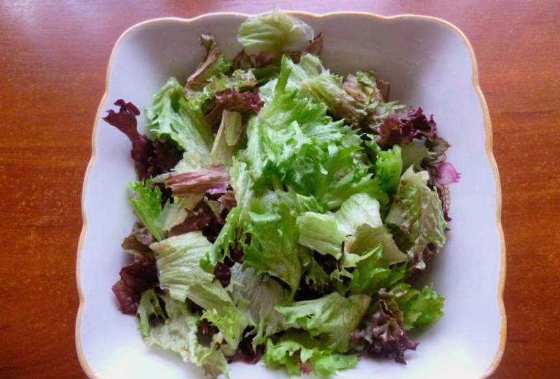 Салат с уткой и грушей