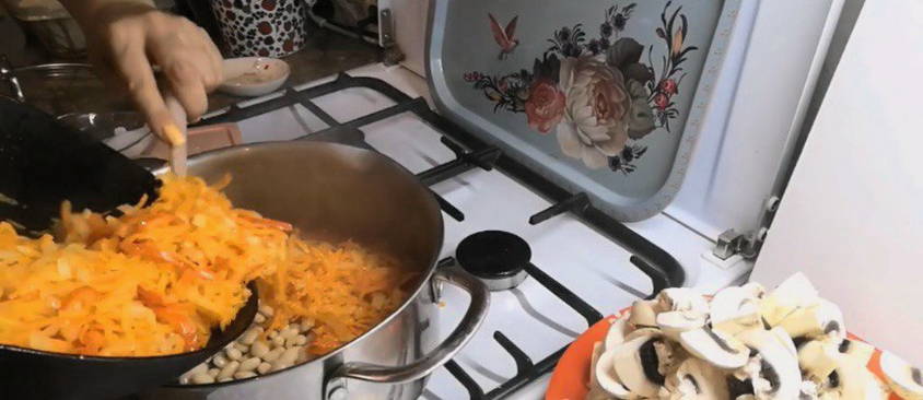 Фасоль с грибами на зиму в банках Фасоль с грибами на зиму в банках