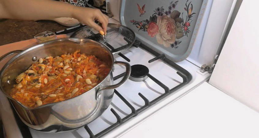 Фасоль с грибами на зиму в банках Фасоль с грибами на зиму в банках
