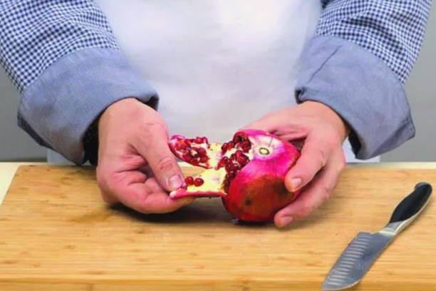 Рулеты из баклажанов с чесноком и грецкими орехами