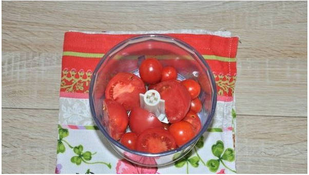 Фасоль с овощами в томатном соусе на зиму Фасоль с овощами в томатном соусе на зиму