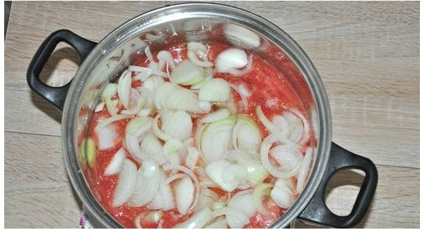 Фасоль с овощами в томатном соусе на зиму Фасоль с овощами в томатном соусе на зиму