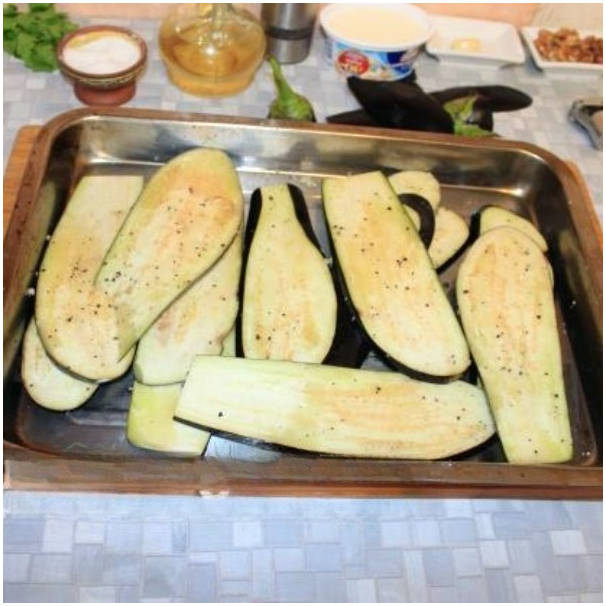 Рулетики из баклажанов с сыром, грецкими орехами и чесноком