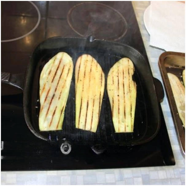 Рулетики из баклажанов с сыром, грецкими орехами и чесноком
