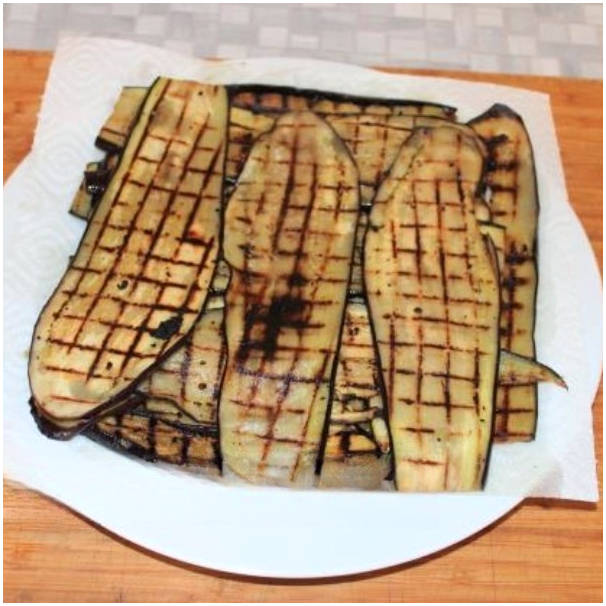 Рулетики из баклажанов с сыром, грецкими орехами и чесноком