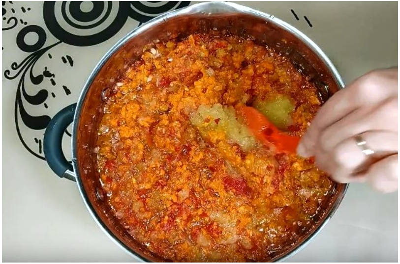 Кабачковая аджика через мясорубку на зиму