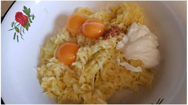 Рулет из кабачков с творожным сыром и зеленью