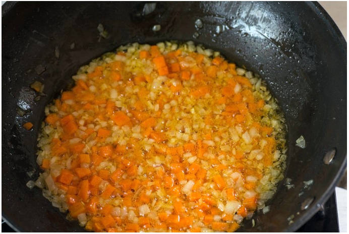 Баклажаны с куриной грудкой на сковороде Баклажаны с куриной грудкой на сковороде
