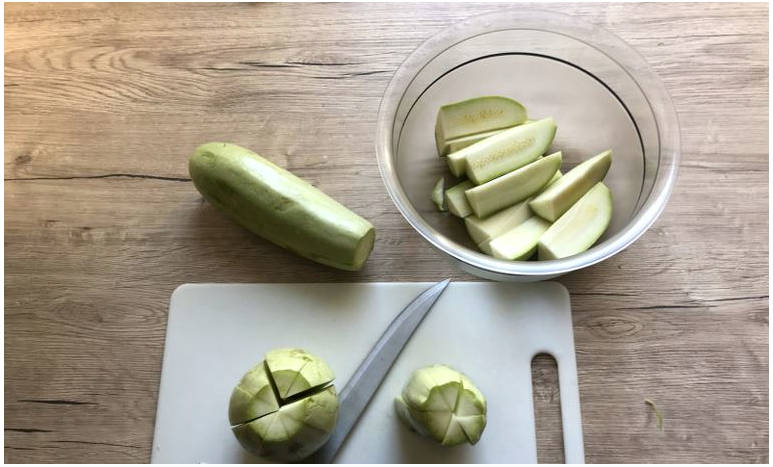 Запеченные кабачки брусочками в панировке с сыром