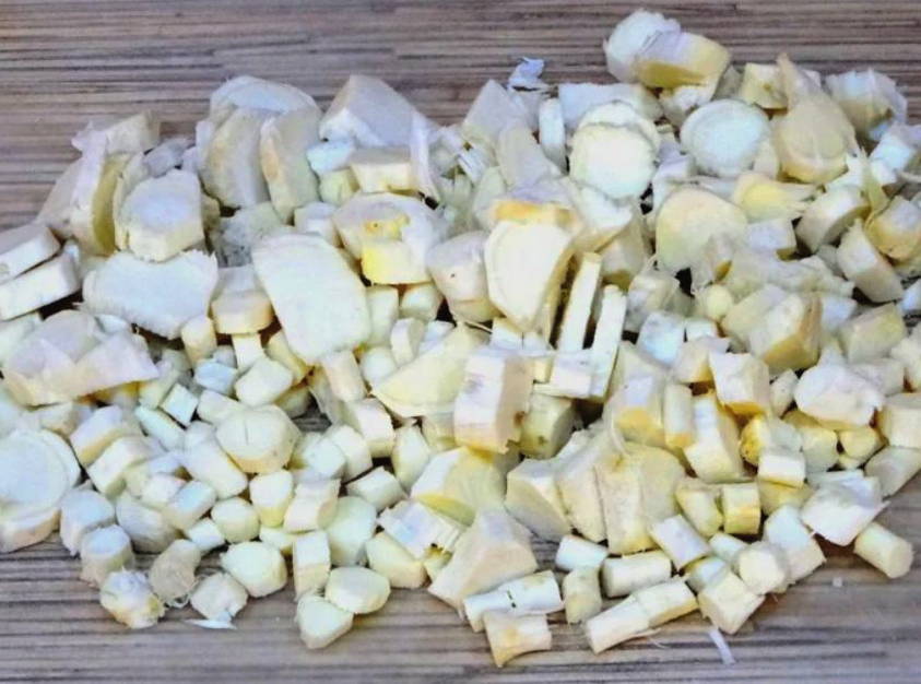 Хреновая закуска с помидорами и чесноком для долгого хранения Хреновая закуска с помидорами и чесноком для долгого хранения