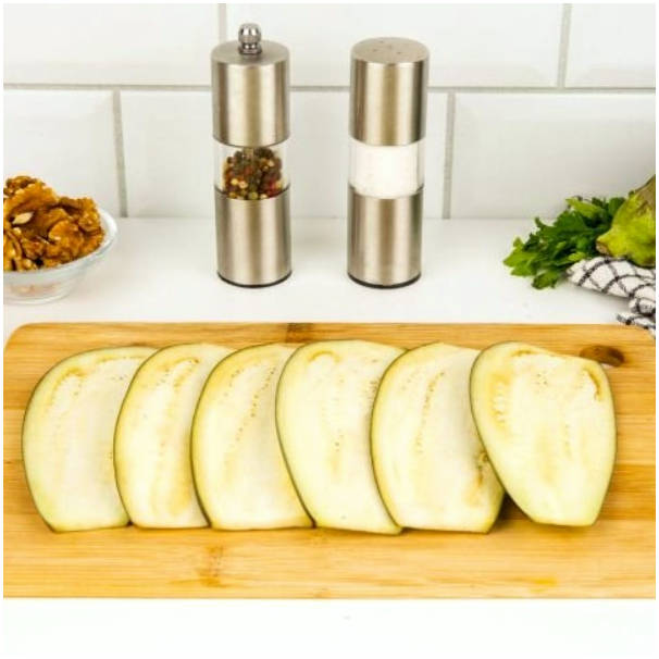 Рулетики из баклажанов по-грузински