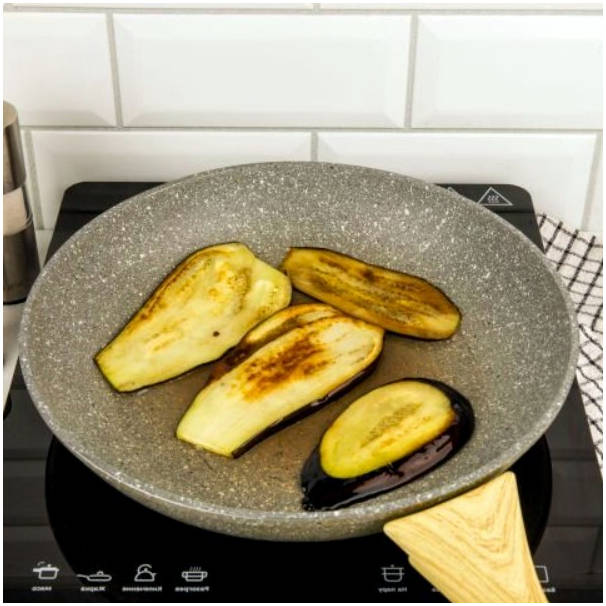 Рулетики из баклажанов по-грузински