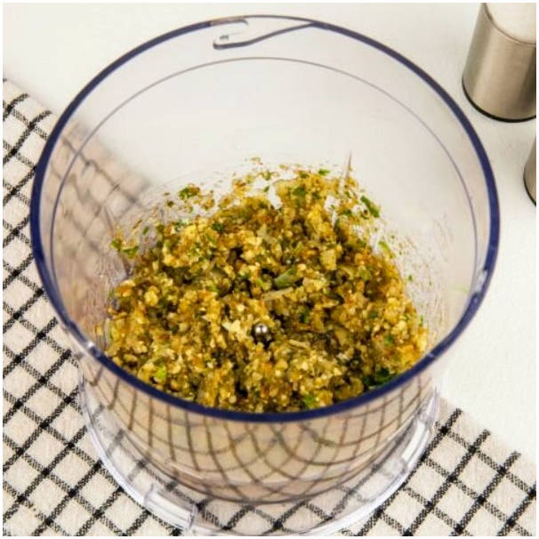 Рулетики из баклажанов по-грузински