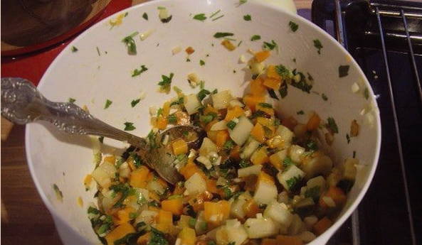 Квашеные баклажаны, фаршированные овощами Квашеные баклажаны, фаршированные овощами