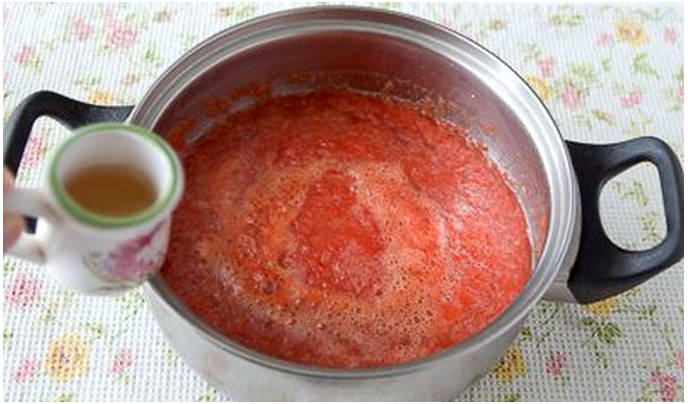 Баклажаны в помидорной заливке